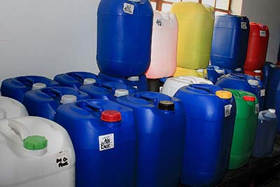 Industrial cleaning chemicals